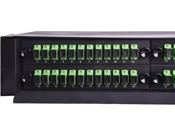 Fc-Gestell brachte Mund-Zug-Art der Faser-Optikschalttafel-ODF 19 des Zoll-48 an